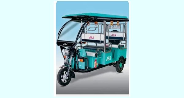 ससुर को देखने मेडिकल गए दामाद का ई रिक्शा ले गए चोर