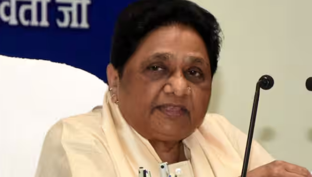 अंबेडकर पर टिप्पणी करने वाले साधु संतों को मायावती ने दी नसीहत