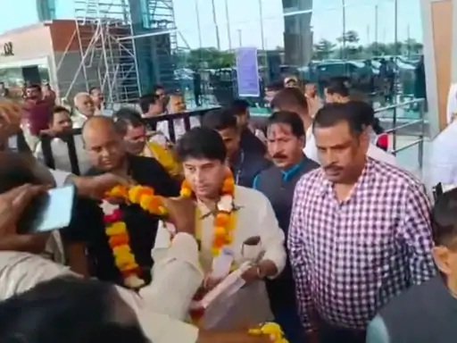 नेपाल की घटनाओं से सिंधिया चिंतित, बताए गहरे ताल्लुक