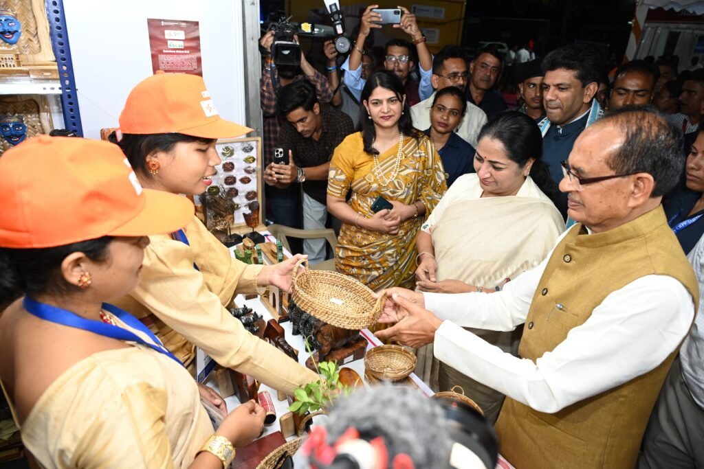 सरस आजीविका मेला : स्वदेशी अपनाने और ग्रामीण समृद्धि का राष्ट्रीय मंच