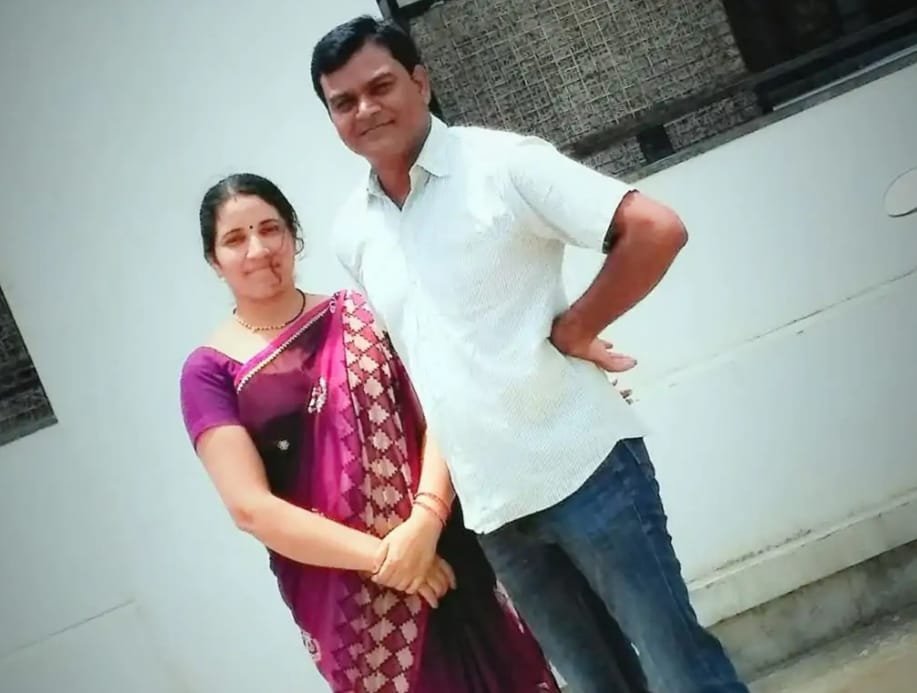 बेडरूम में खून से लथपथ मिले पति-पत्नी के शव