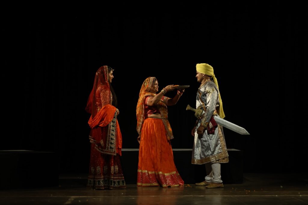 अनिल पवार स्मृति में नाट्य समारोह आयोजित,लाला हरदौल का मंचन