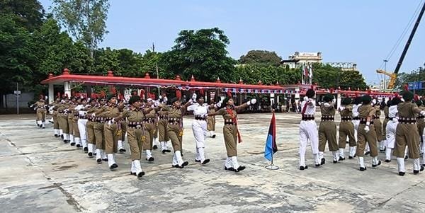 एनसीसी ओटीए में हुई पिपिंग सेरेमनी, 112 प्रशिक्षणार्थियों को मिली रैंक