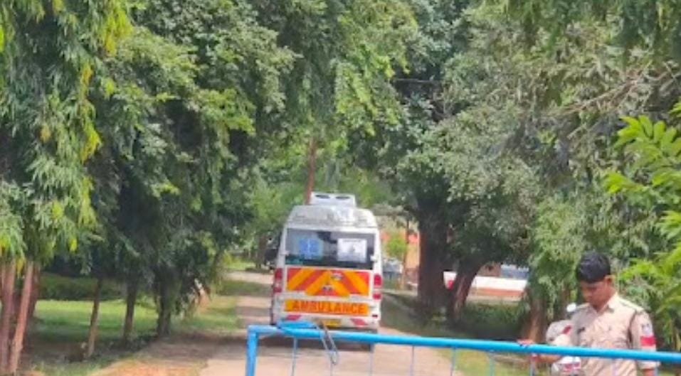 प्रशिक्षु आरक्षक ने प्रधान आरक्षक पर की फायरिंग 
