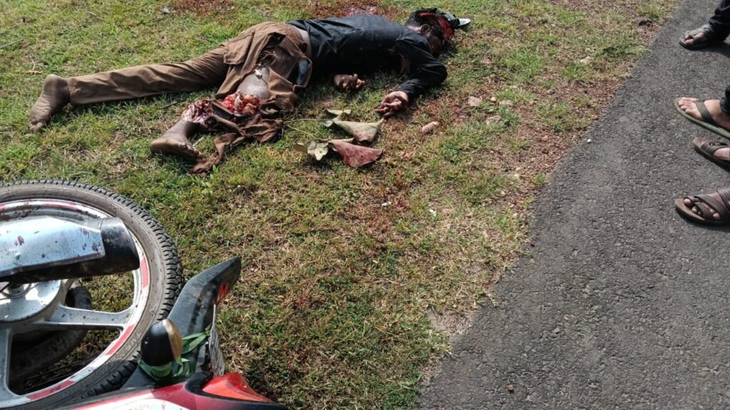 ​सड़क हादसे में दो युवकों की मौत, दो गांवों में शोक का माहौल