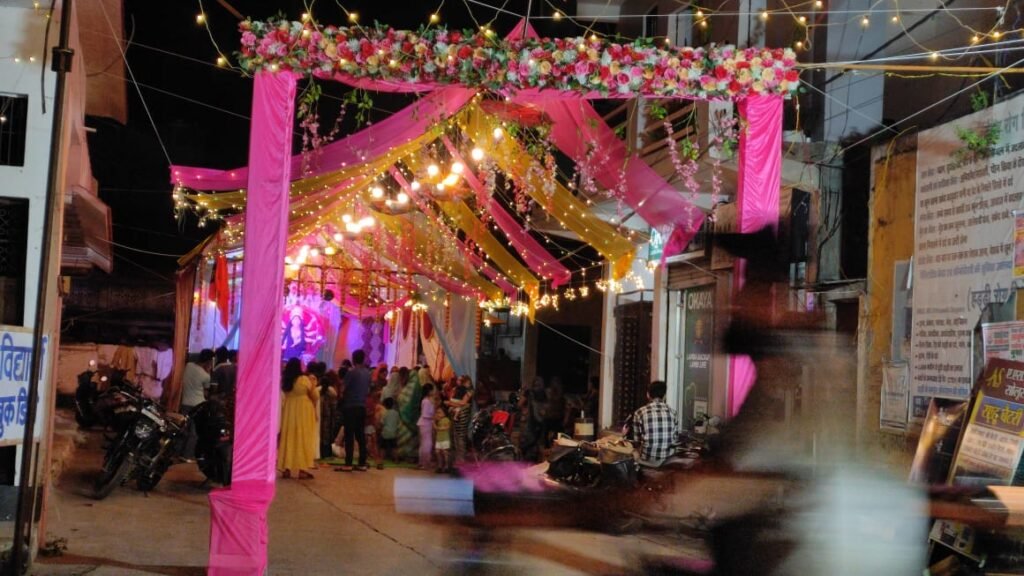 छतरपुर में नवरात्रि की धूम, मंदिरों में श्रद्धालुओं की उमड़ी भीड़