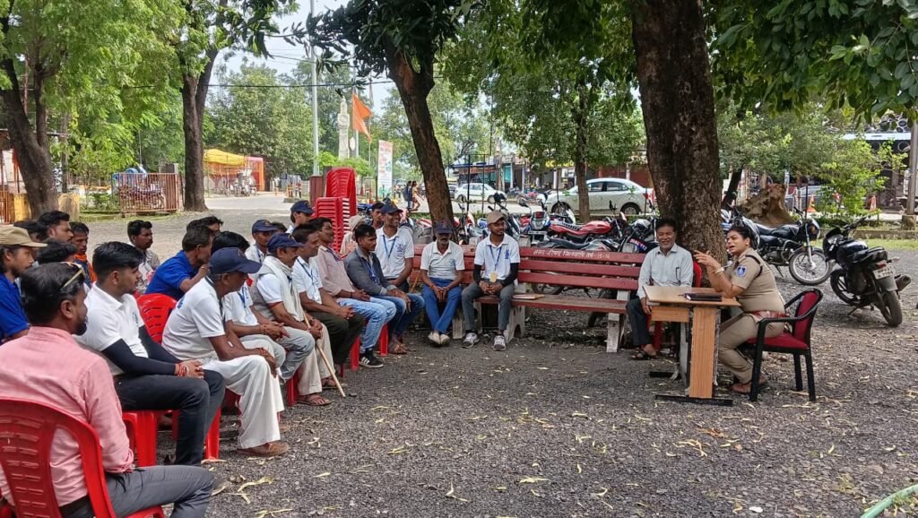 त्यौहार को लेकर सुरक्षा व्यवस्था पर बैठक आयोजित