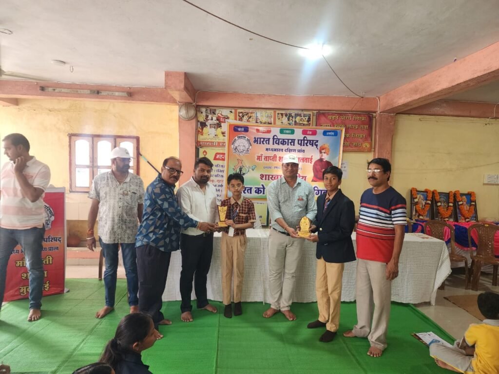 भारत को जानो प्रतियोगिता में कोरोला स्कूल की टीम प्रथम 