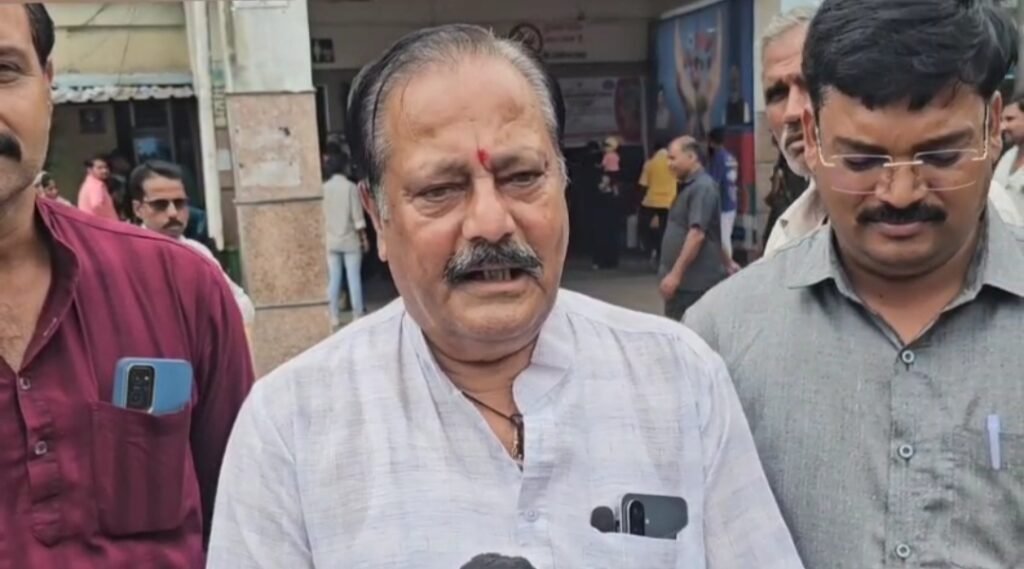 कुत्तों का आतंक: हर दिन बढ़ रहे हमले, एक दिन में आठ लोगों को काटा, 17 लाख खर्च, हालात जस के तस