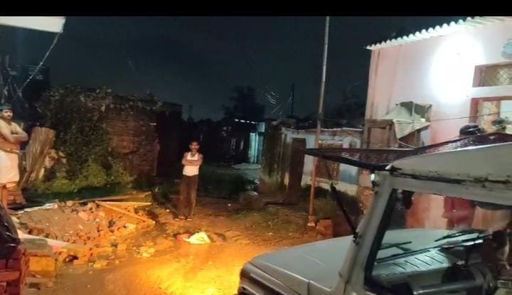 रमौआ डैम के गेट खोलते ही सिरौल क्षेत्र में आई बाढ़