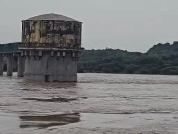 चम्बल एवं क्वारी नदी के बढ़ते जलस्तर से बाढ़ का खतरा, एडवाइजरी जारी