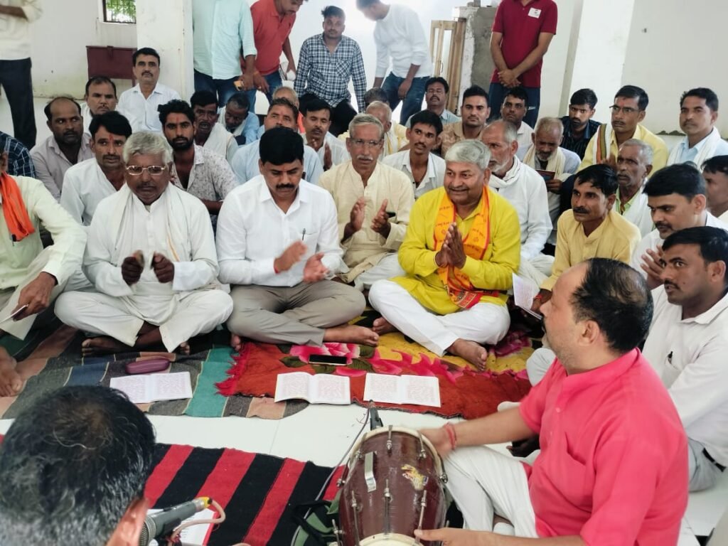 जन्मदिन पर सांसद भारत सिंह ने किए कामख्या के दर्शन