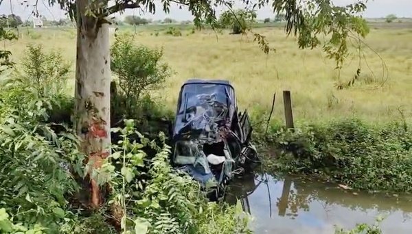 भिंड में स्कार्पियो कार पलटी, दो लोगों की मौत, एक गंभीर घायल