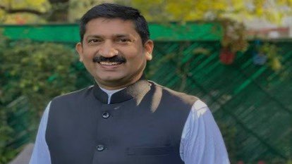 प्रमुख सचिव नरहरि ले रहे जल जीवन मिशन की संभागीय समीक्षा बैठक