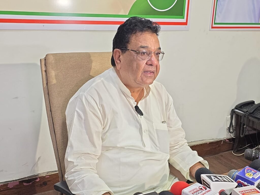 भाजपा नेता ड्रग्स कारोबार को दे रहे संरक्षण, CBI करे जांच