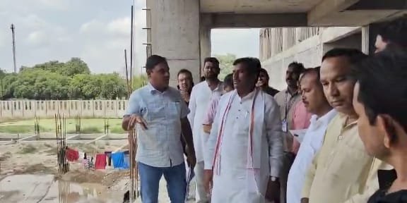 सांसद भारत सिंह ने कन्वेंशन सेंटर का जायज़ा लिया