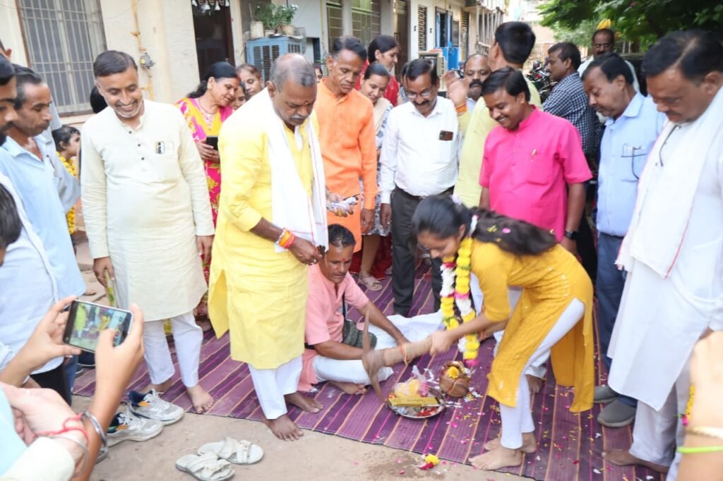 मंत्री कुशवाह ने दक्षिण क्षेत्र में विकास कार्यों का किया भूमिपूजन
