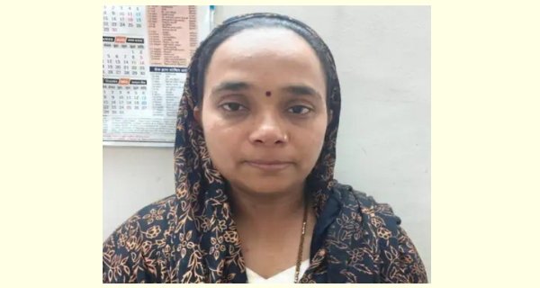 नशे की गोलियां बेचते पकड़ाई महिला