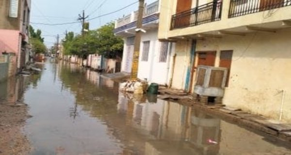 भिंड में हुई तेज बारिश, निचले इलाकों में जलभराव से लोग परेशान