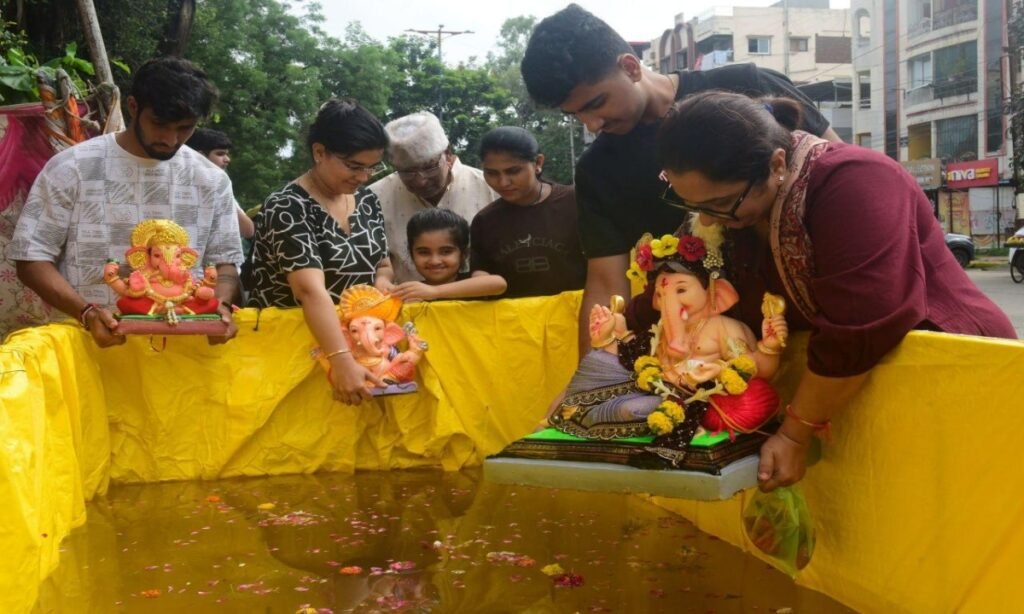 हर्षोल्लास के साथ गणेश जी को किया विदा
