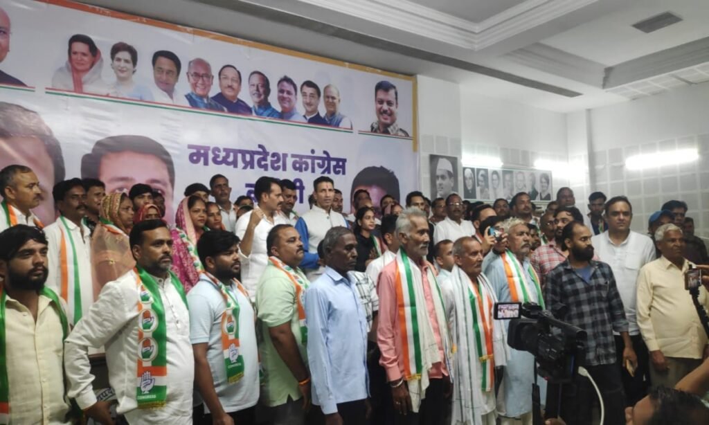 ग्वालियर ग्रामीण में कांग्रेस ने भाजपा व बसपा को दिया झटका