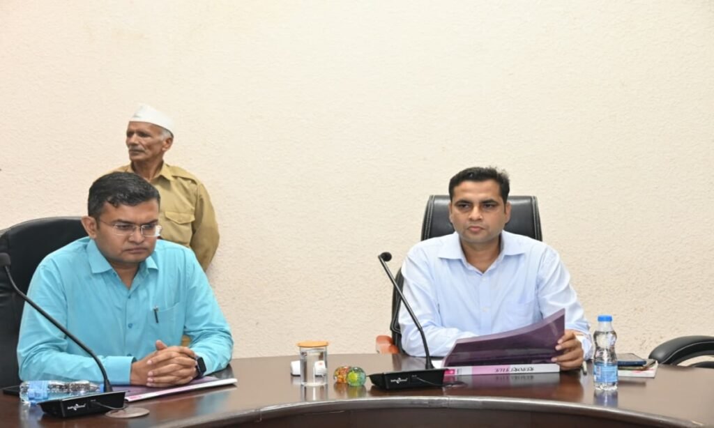 अब जब दूसरी बैठक हो तो प्रगति के साथ दिखे सुधार: कलेक्टर