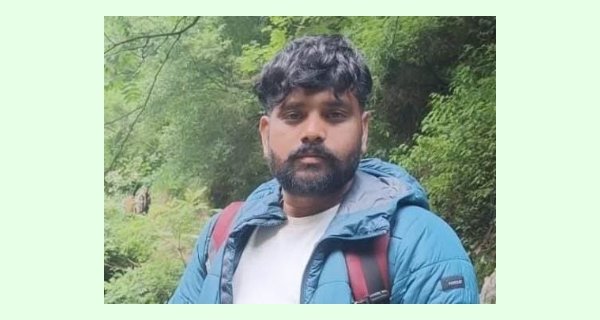 गोली मारकर हत्या, तनाव को देखते हुए पुलिस फोर्स तैनात