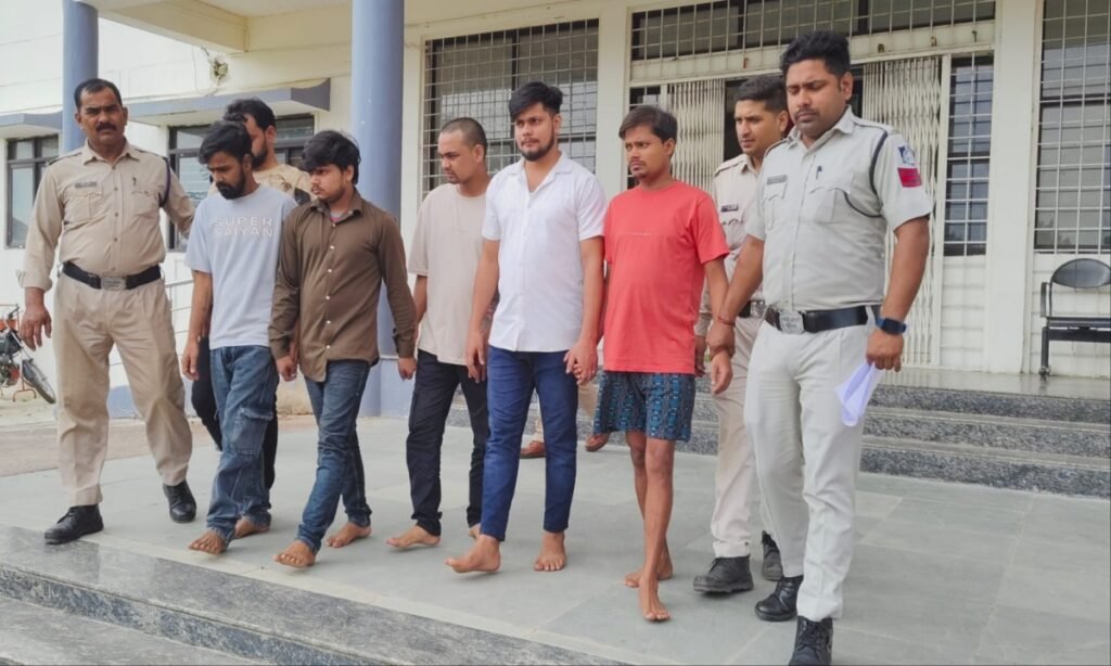 ऑनलाइन सट्टा खिलाने वाले 6 सटोरिए गिरफ्तार, गए जेल