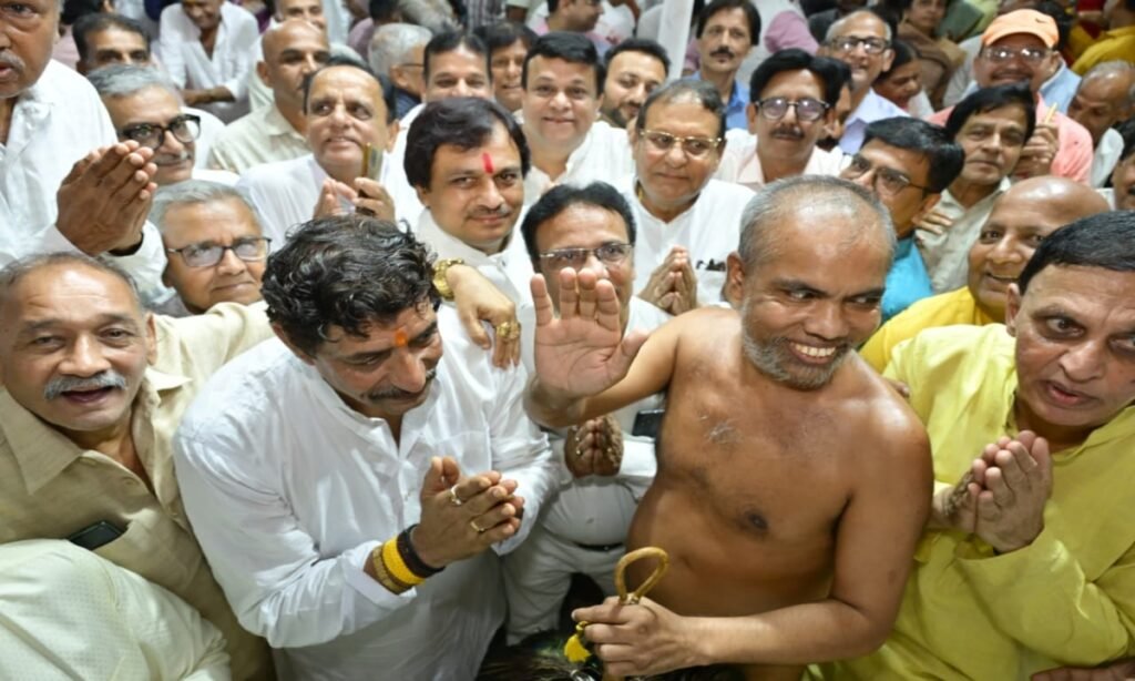 जैन समाज ने सामूहिक क्षमा वाणी पर्व हर्षोल्लास से मनाया