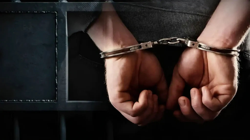 तीस हजारी में मोबाइल छीनने के आरोप में दो बदमाश गिरफ्तार