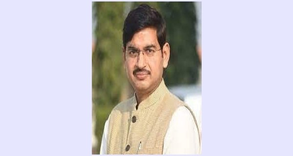 स्वास्थ्य बीमा राशि में  बढ़ोतरी: पर पत्रकार हितों को लेकर सदैव संवेदनशील हैं मुख्यमंत्री