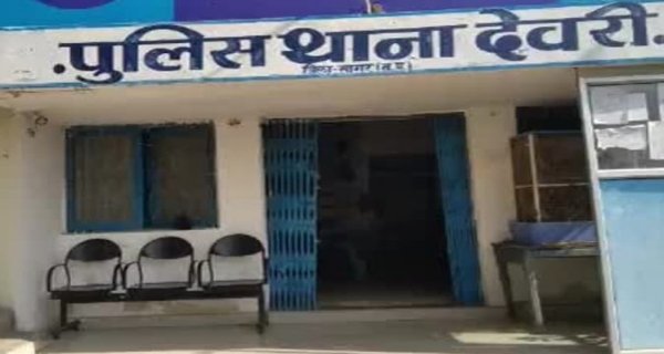 कुएं मे गिरने से मां बेटी की मौत