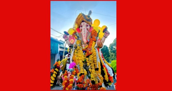 ग्रहण के चलते तीसरे दिन भी जारी रहा गणेश विसर्जन का दौर