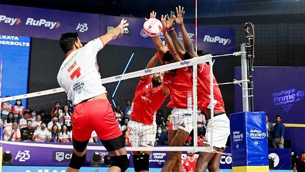 कालीकट हीरोज ने सीज़न की पहली जीत दर्ज की, कोलकाता थंडरबोल्ट्स को 3-0 से हराया