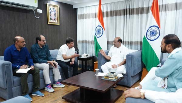 बिरला ने की पेयजल कार्यों की समीक्षा