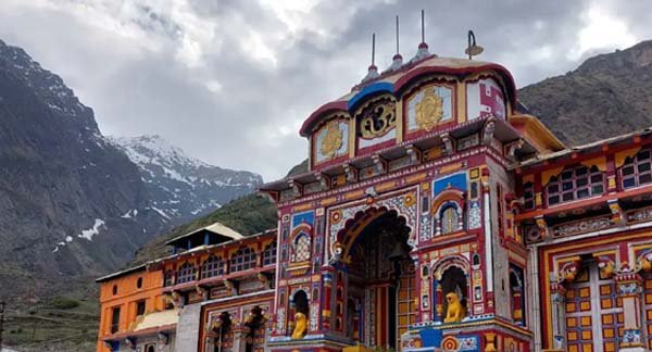 बद्रीनाथ, केदारनाथ मन्दिर के साथ अन्य मन्दिरों के कपाट बन्द होने की तिथियों की घोषणा