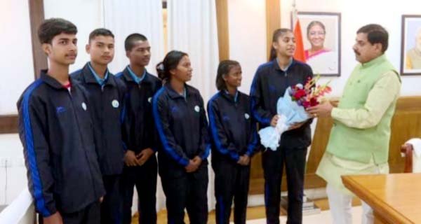 CM ने दी विजयादशमी की शुभकामनाएं, खिलाड़ियों का सम्मान और किसान हित में हुए फैसलों का किया स्वागत