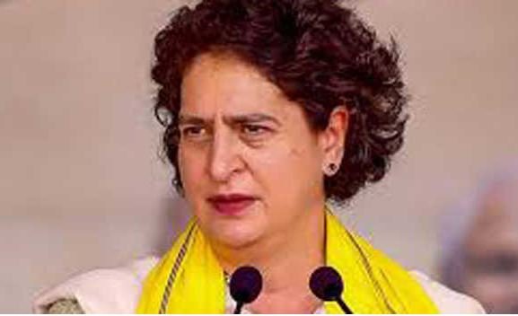 न्याय पाने को भटक रहा है पूरन कुमार का परिवार : प्रियंका