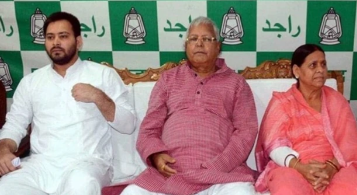 आईआरसीटीसी मामला में लालू, राबड़ी, तेजस्वी सहित कई लोगों पर आरोप तय