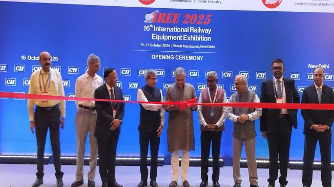 वैष्णव ने 16वीं अंतरराष्ट्रीय रेल उपकरण प्रदर्शनी का उद्घाटन किया