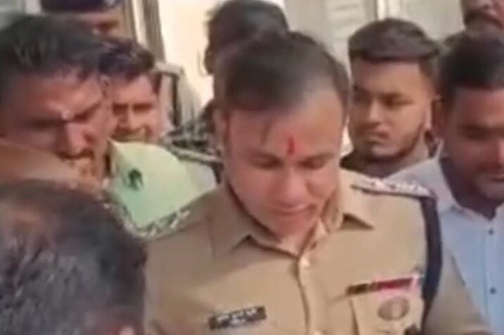 दुर्गाजी पर आपत्तिजनक टिप्पणी, आक्रोशितों ने घेरा थाना