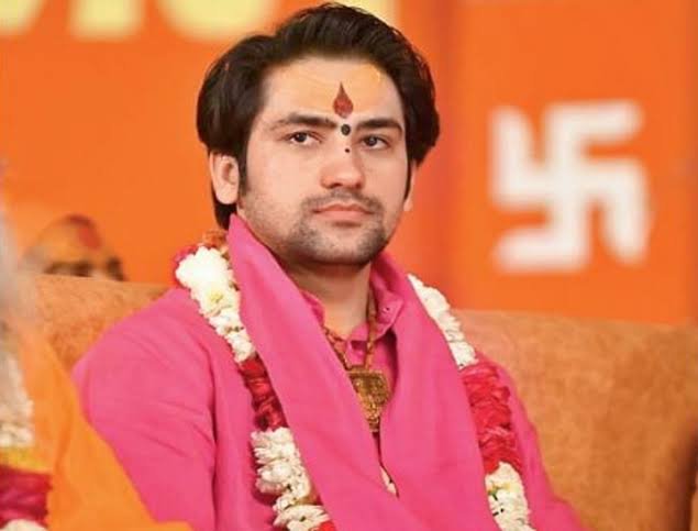 बाबा बागेश्वर ने ममता राज में स्थगित की कोलकाता की हनुमंत कथा