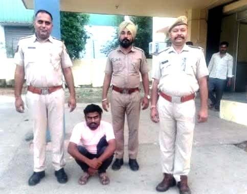 डोडाचूरा तस्करी में मुख्य सूत्रधार का नाम गायब
