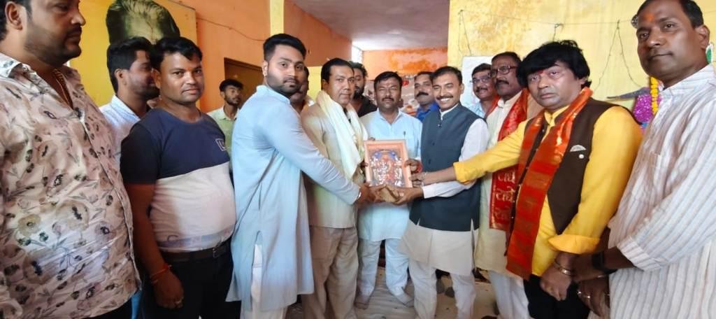 महर्षि वाल्मीकि जयंती पर भाजपा ने किया नमन