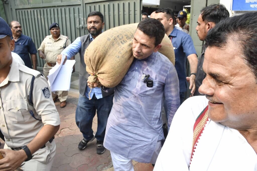 शिवराज के घर प्रदर्शन पर पीसीसी चीफ जीतू पटवारी के खिलाफ केस दर्ज