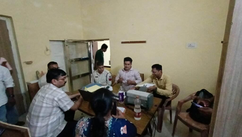 रिश्वत लेते प्रधान आरक्षक धराया