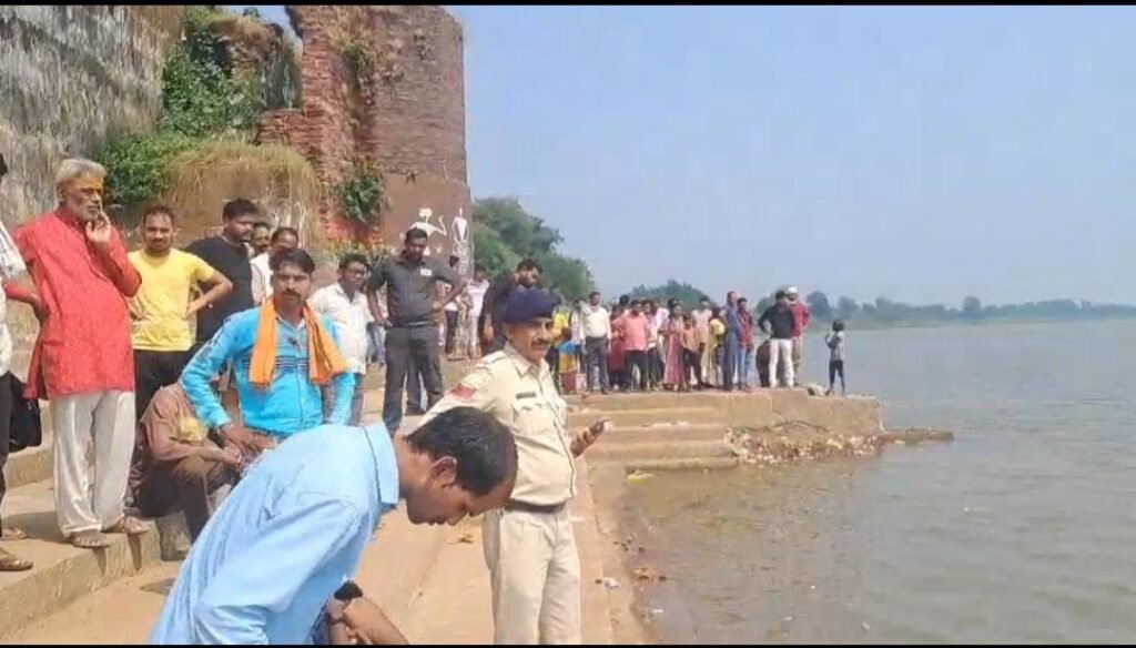 नर्मदा घाट पर फिर हुआ हादसा, एक युवक की डूबने से मौत, दूसरे को बचाया गया