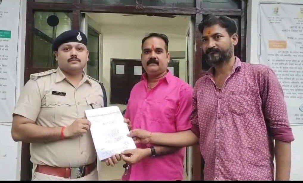 ब्राह्मणों पर अभद्र टिप्पणी करने वाली महिला पुलिस आरक्षक अंजू जैसवाल निलंबित