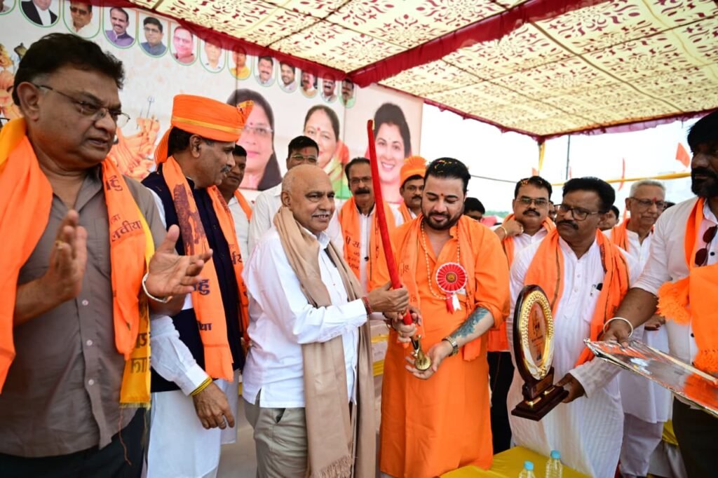 खण्डेलवाल भगवान सहस्त्रबाहु जयंती शोभायात्रा में हुए शामिल