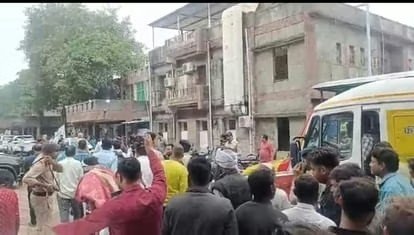 बारिश से फसल हुई बर्बाद, दुखी होकर खेत में पेड़ पर फंदे से लटका किसान